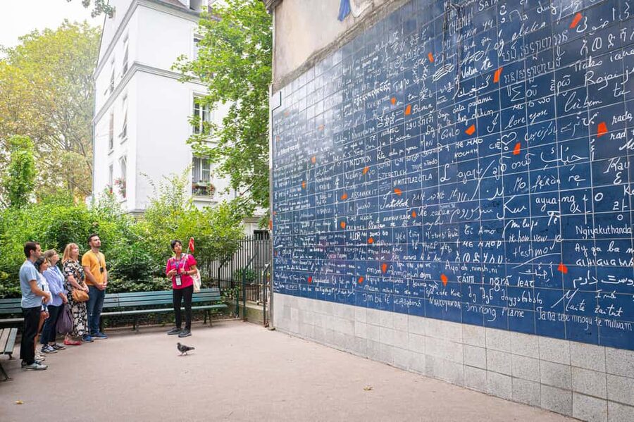Paris Semi Private Walking Tour: Louvre, Eiffel Tower & Boat - Lunch hour in Paris: use it wisely since it’s on your own
