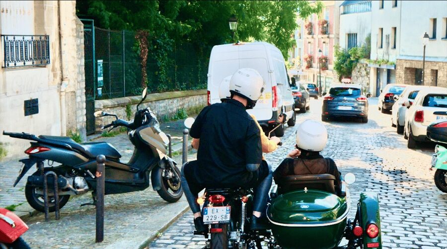 Paris: Side-Car Tour of Paris's most Beautiful Monuments - Arc de Triomphe and Champs-Élysées Photo Run