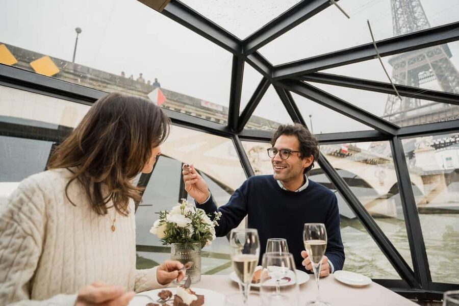 Paris: Sightseeing Cruise on the Seine with 3-Course Lunch - Who this cruise suits best (and who should think twice)