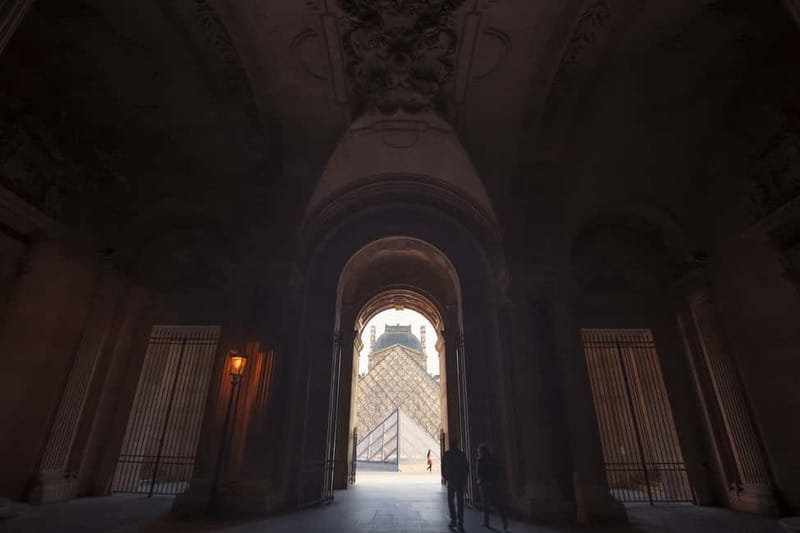 Paris: Skip-the-Line Louvre Highlights Tour with Mona Lisa - Price and value: is $93 a good deal for two hours?