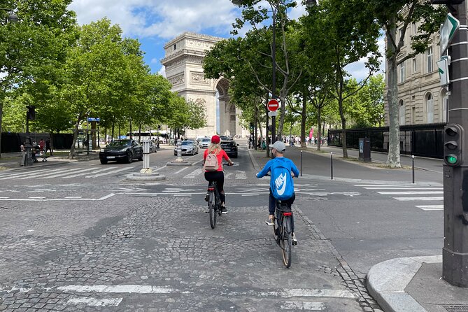 Paris: Small Group Highlights E-Bike Guided Tour - Stops 2–4: Pont Alexandre III, Petit Palais, and Grand Palais