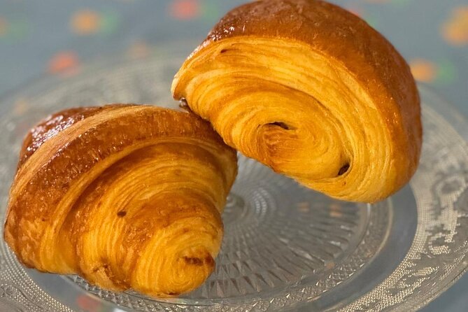 Paris Small-Group Montmartre Chocolate & Pastry Walking Tour - Timing, meeting point, and how much walking you’re signing up for