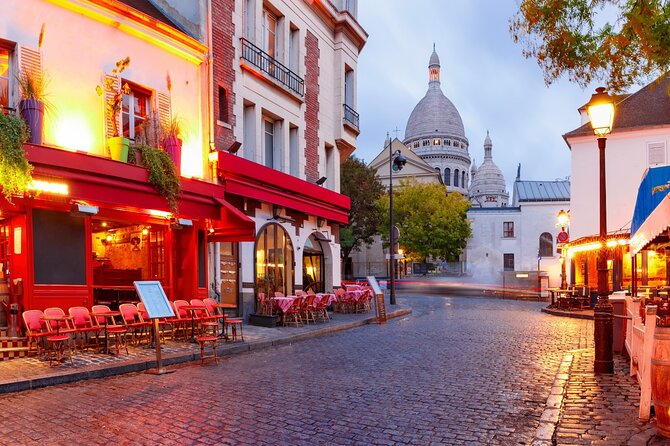 Paris: Small Group Moulin Rouge &Sacré Cœur Montmartre Tour - Place des Abbesses, the Wall of Love, and the Stories in Plain Sight