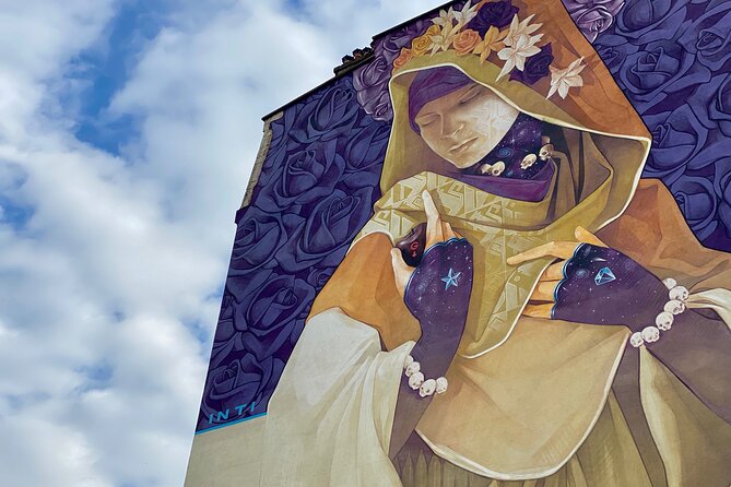 Paris Street Art, smartphone audioguided tour - Practical tips: shoes, phone battery, and when to take a break