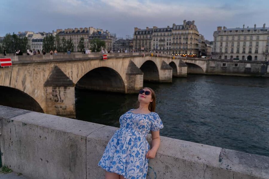 Paris:sunset photoshoot in ❤️️ of Paris- Louvre Orsay Eiffel - What You Actually Receive: Edited Photos Fast, With a Real Finish
