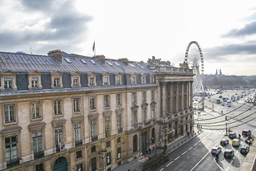 Paris: The Da Vinci Code Walking Tour with a Local Guide - Starting Outside the Ritz Hotel: Your Tour Launchpad