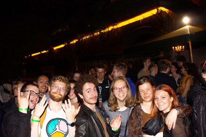 Paris: The Original Pub Crawl + Free Shots + VIP Club Entry - Omar’s Hosting Style: Why People Keep Mentioning Him