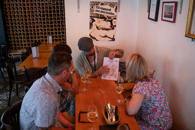 Paris: The Ultimate Wine Tour of Montmartre - 7 Guests max - Meeting at Place Blanche, then following the moustache