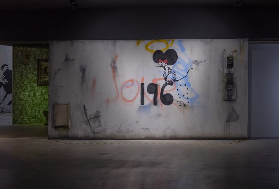 Paris: "The World of Banksy" Musée Banksy Entry Ticket - The Graffiti Wall Tip: Bring a Pen and Make It Yours