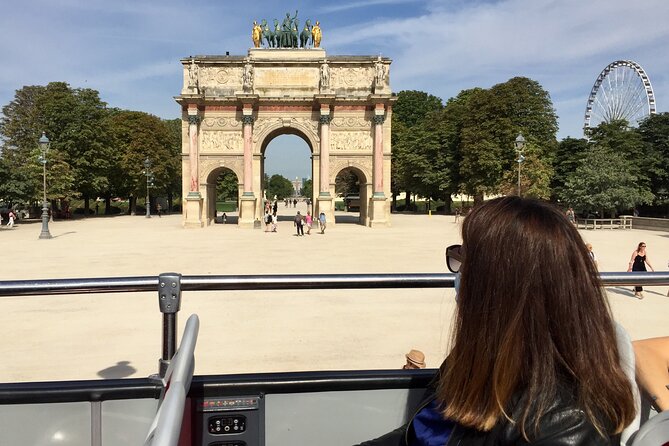 Paris Tootbus Discovery by Day and by Night Routes - Audio guides and the Tootbus app: how to make the info work for you