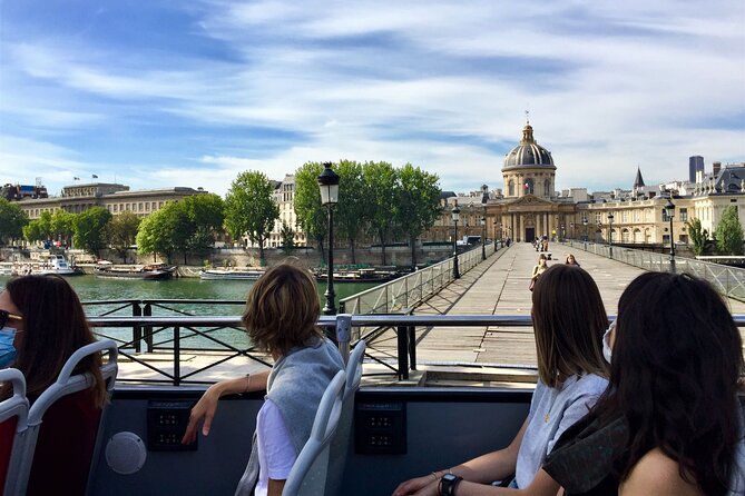 Paris Tootbus Discovery by Day and by Night Routes - Comfort, drivers, and real-world logistics (the stuff that can make or break it)