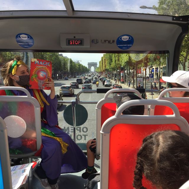 Paris: Tootbus Kids Bus Tour Experience - Champs-Élysées to Arc de Triomphe: the Paris that kids chant about