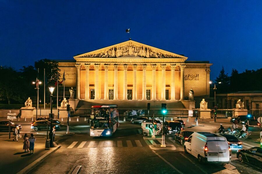Paris: Tootbus Panoramic by Night Bus Tour with Audioguide - Tootbus and the app: tracking, audio, and self-guided extras