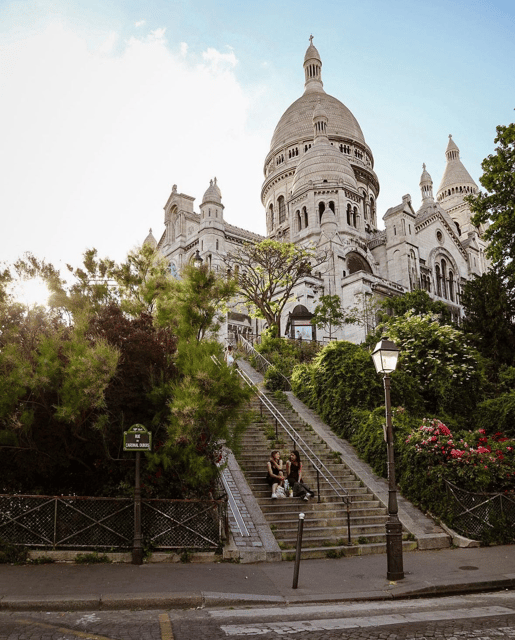 Paris :Tour 2CV Paris Secret - Sacré-Cœur Basilica area: why the views are worth your time