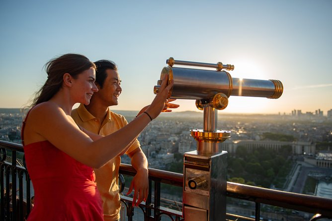 Paris Tour with Lunch at the Eiffel Tower and Seine River Cruise - Meeting Place and Timing: Start at Place de Sydney