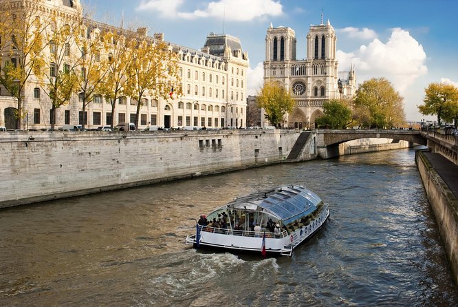 Paris Tour with Lunch at the Eiffel Tower and Seine River Cruise - Seine River Cruise With 14-Language Earphones: Best at Golden Hour