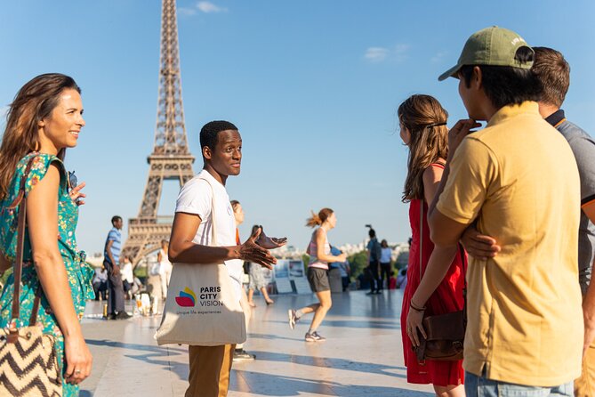 Paris Tour with Lunch at the Eiffel Tower and Seine River Cruise - Coach Tour With Audio: What You’ll Actually See (and Hear)