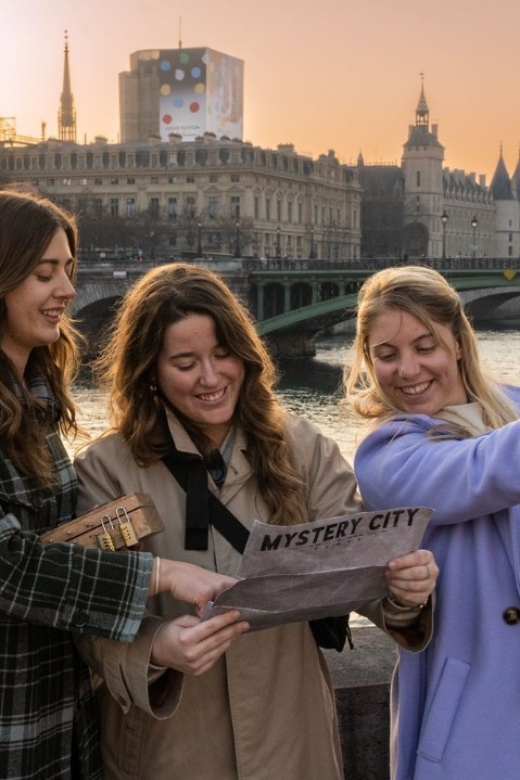Paris: Treasure Hunt & Walking Tour "Secret Weapon X" - What You’ll Actually Learn Along the Way