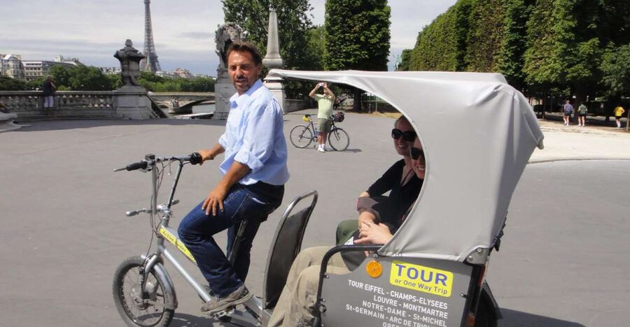 Paris Tuk-Tuk: 2, 4 or 6H First Highlights & Parisian Areas - Picking the right length: 2 hours for a layover, 6 hours for real wandering