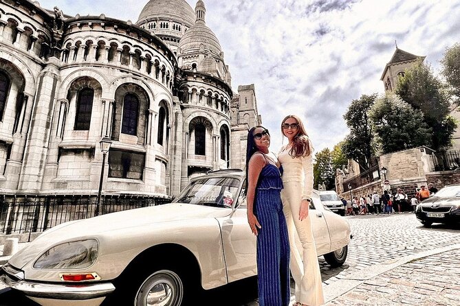 Paris TV Show Tour in a Open Top Vintage French Car Citroen DS - Île-Saint-Louis and Berthillon-style sweet temptation