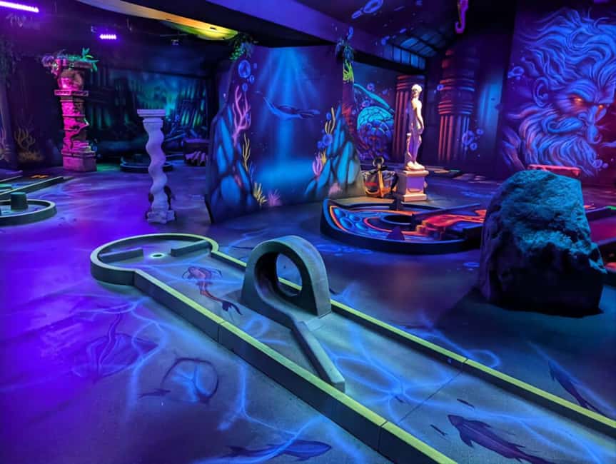 Paris: Unique Fluorescent Mini-Golf Experience near Bercy - The 12 holes: coral reefs, creatures, and sunken treasures