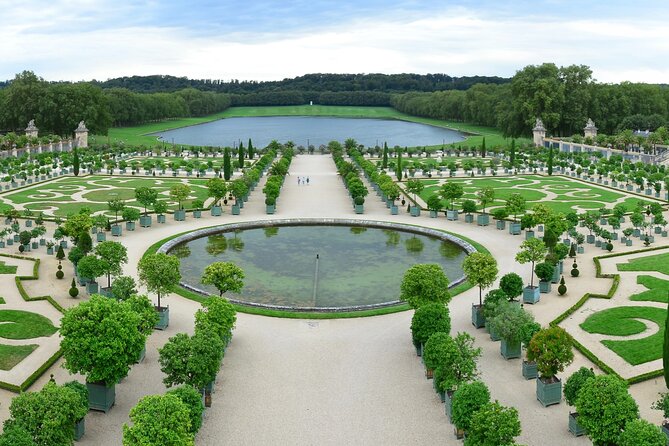 Paris Versailles Guided Tour with Gardens & Trianon Access - Key points that make this tour a smart pick