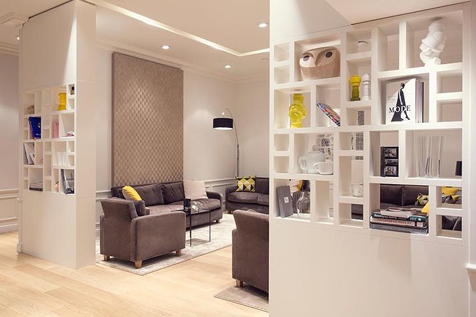 Paris VIP Shopping Experience-Lounge Access, Tea time & Transfer - Who should book this VIP shopping experience?