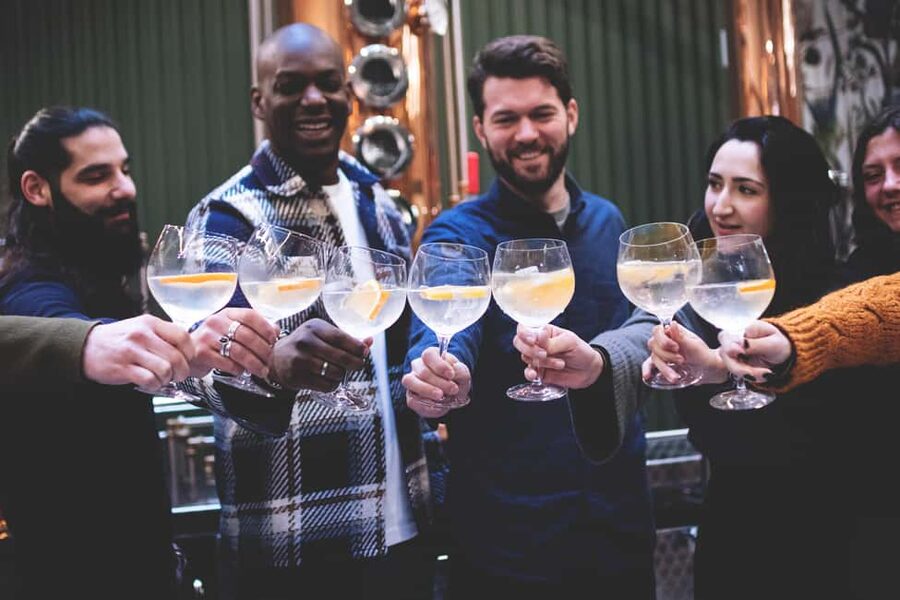 Paris Visit and gin tasting in English - The 1-Hour Flow: What Happens During the Visit