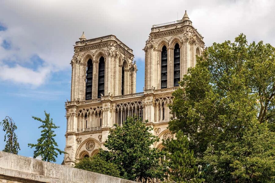 Paris: Walking Tour with Notre Dame or Ste-Chapelle Access - Key things to know before you go