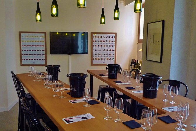 Paris Wine and Cheese Pairing Small-Group Experience - What’s included: wines, cheeses, and lunch that keep it from feeling rushed