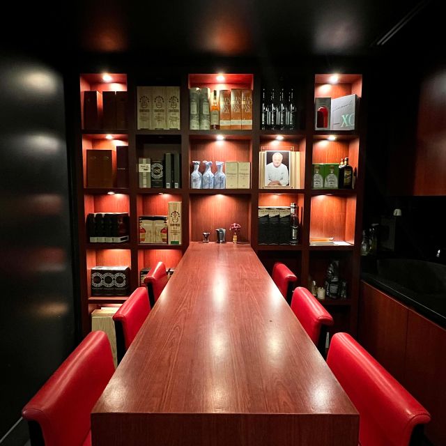 Paris : Wine tasting at the cellar of Joël Robuchon - Food Pairings and Diet Options: A Tasting That Doesn’t Forget Your Stomach
