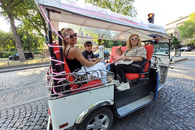 Paris with a Tuk Tuk - Private 2-Hour TukTuk Tour - The 2 to 2.5 hour route: Eiffel Tower to Arc de Triomphe and the Champs-Élysées