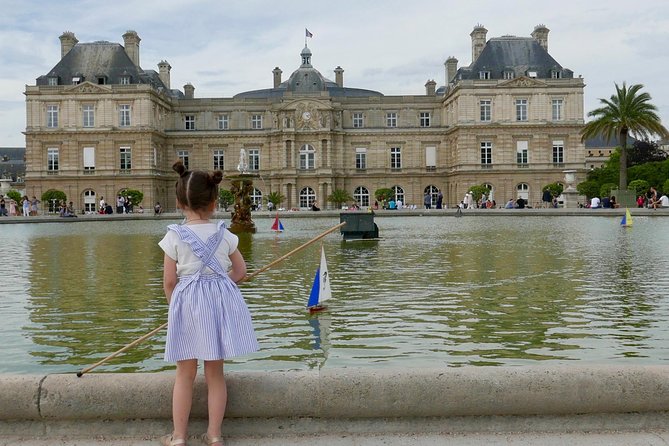 Paris With Kids - A Private Family Experience - Ile Saint-Louis for ice cream and the feeling of early Paris