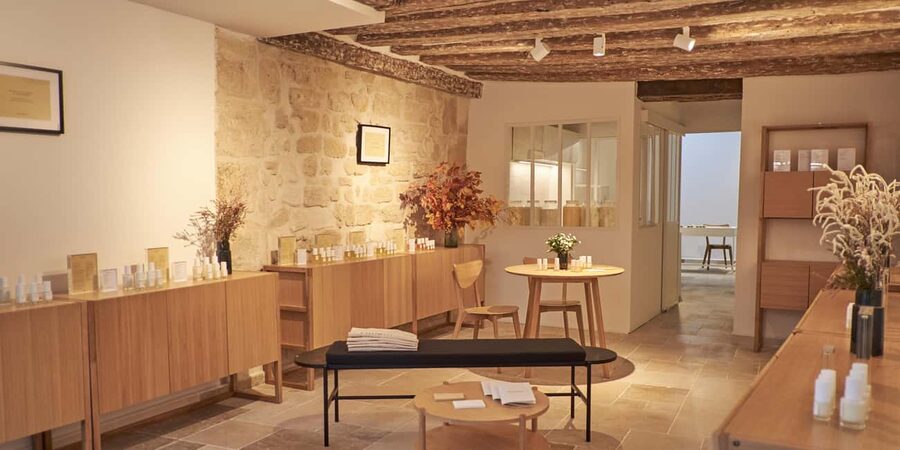 Paris: Workshop 100% Organic Lip Care - The 30-Minute Flow: From Lip Skin Basics to Real Gestures