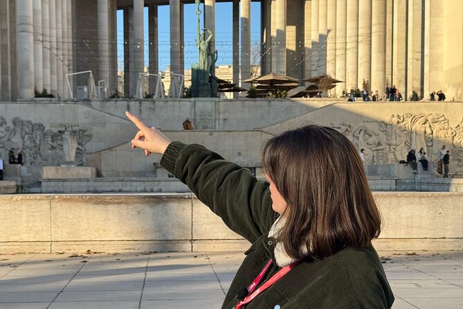 Paris World Fairs Walking Tour Top Sights Along the Seine River - Why this Seine walk feels different from a regular sightseeing loop