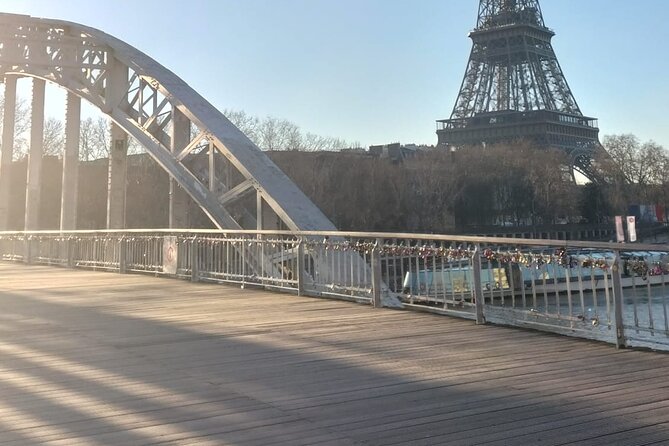 Paris World Fairs Walking Tour Top Sights Along the Seine River - Pont Alexandre III: ornate bridge design with Franco-Russian meaning