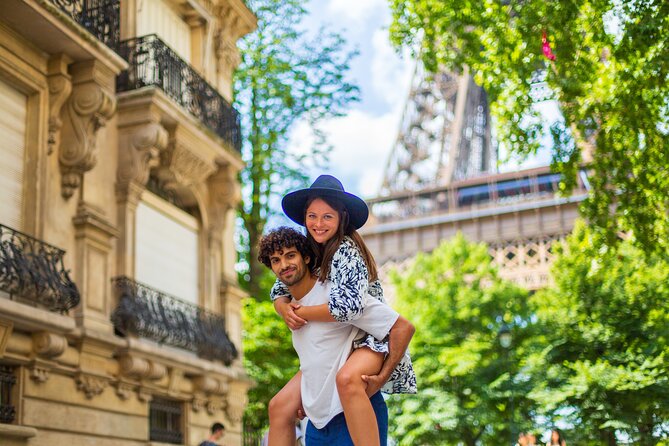 Paris: Your Own Private Photoshoot at the Eiffel Tower - Posing, Angles, and Crowd-Smart Moves at the Eiffel Tower