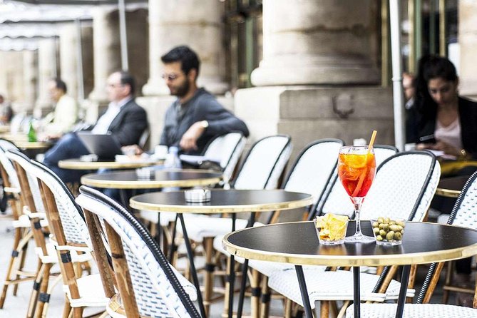 Paris Your Perfect 2-Day Stay Custom Private Tour - Meeting each morning in central Paris (and why the meeting point matters)