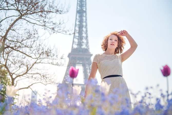 Parisian Life Style Private Photo Shoot at Eiffel Tower - The posing help you actually need (not generic instructions)