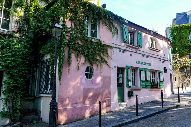 Parisian Love Affair: Elegant Romance Private Tour in Paris - A romantic, story-led Paris plan in just 3 hours