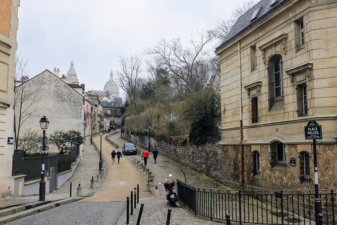 Parisian Love Affair: Elegant Romance Private Tour in Paris - Jardin du Luxembourg to Trocadéro: the Eiffel Tower buildup you can feel