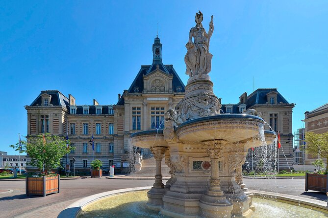 Parisian Love Affair: Elegant Romance Private Tour in Paris - Élysée Palace to Pont Alexandre III: official Paris and golden details