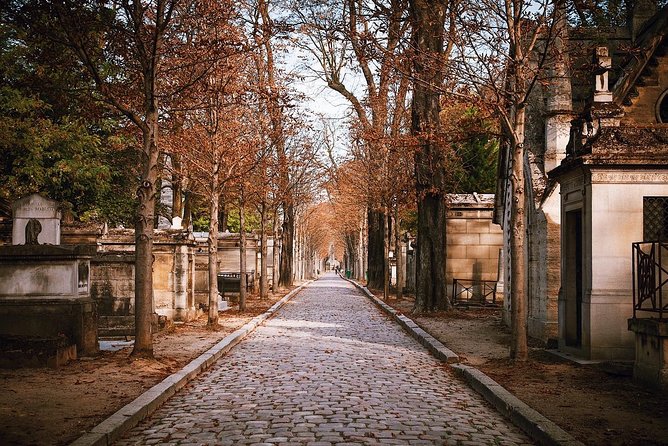 Pere Lachaise Cemetery Paris - Exclusive Guided Walking Tour - Practical Tips That Make the Walk Way Easier