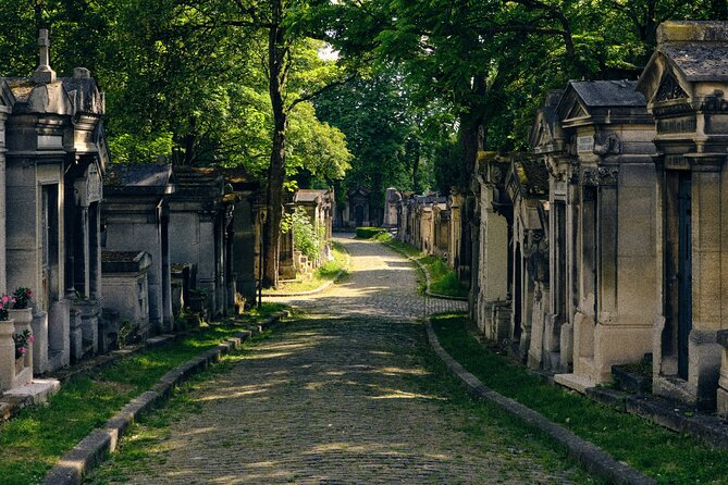 Père Lachaise Cemetery Tour, Tales from the Graves and Crepes - Key things to know before you go