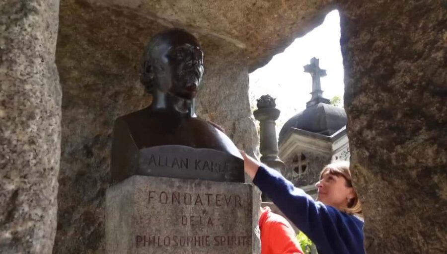 Père-Lachaise : histoires et mystères contés par un comédien - FAQ