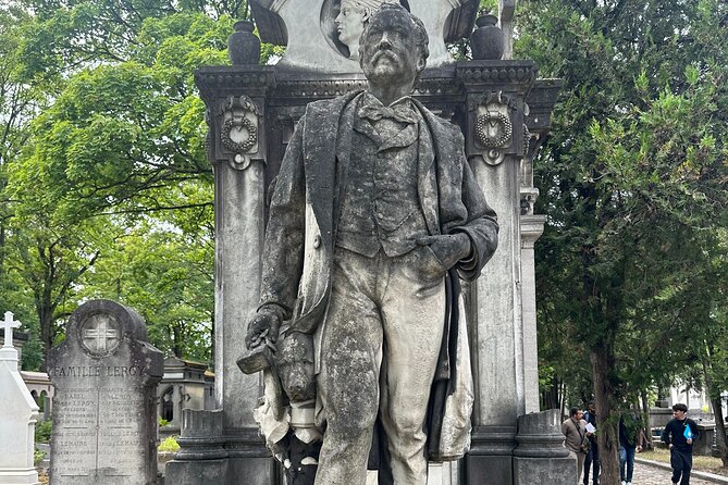 Père Lachaise's Cemetery Celebrities and Ghosts Mystery Tour - Who This Père Lachaise Celebrities and Ghosts Tour Fits Best