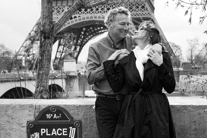 Photo Session in Paris - Photographer at the Eiffel Tower - Weather, crowds, and timing: how to make the day go smoothly