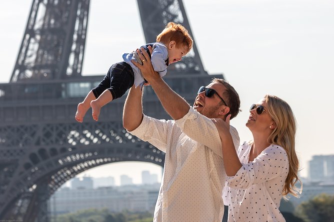 Photoshoot in Paris - Price and value: what $198.04 buys you in Eiffel Tower time