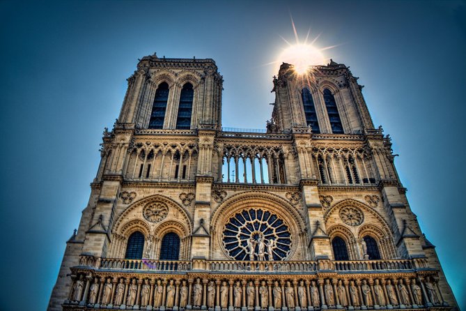 Private 3 Hour Historical Walking Tour in Paris Medieval - Price and value: when $480.57 per person makes sense