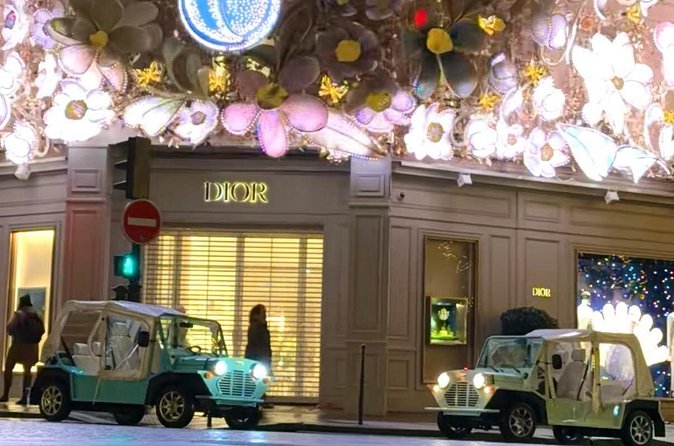 Private 3 - Hour Must-See Paris Tour by Golf Cart Mini Moke - Notre-Dame Photos, Place Saint-Michel Views, and the Seine Side of Paris